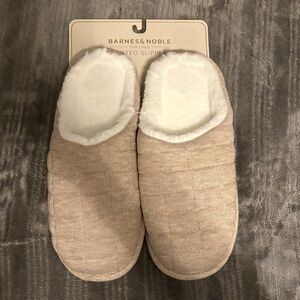 Barnes & Noble Beige Quilted Slippers
